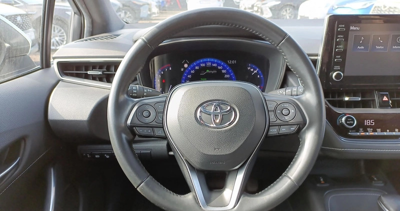 Toyota Corolla cena 94900 przebieg: 128350, rok produkcji 2019 z Szczecinek małe 154